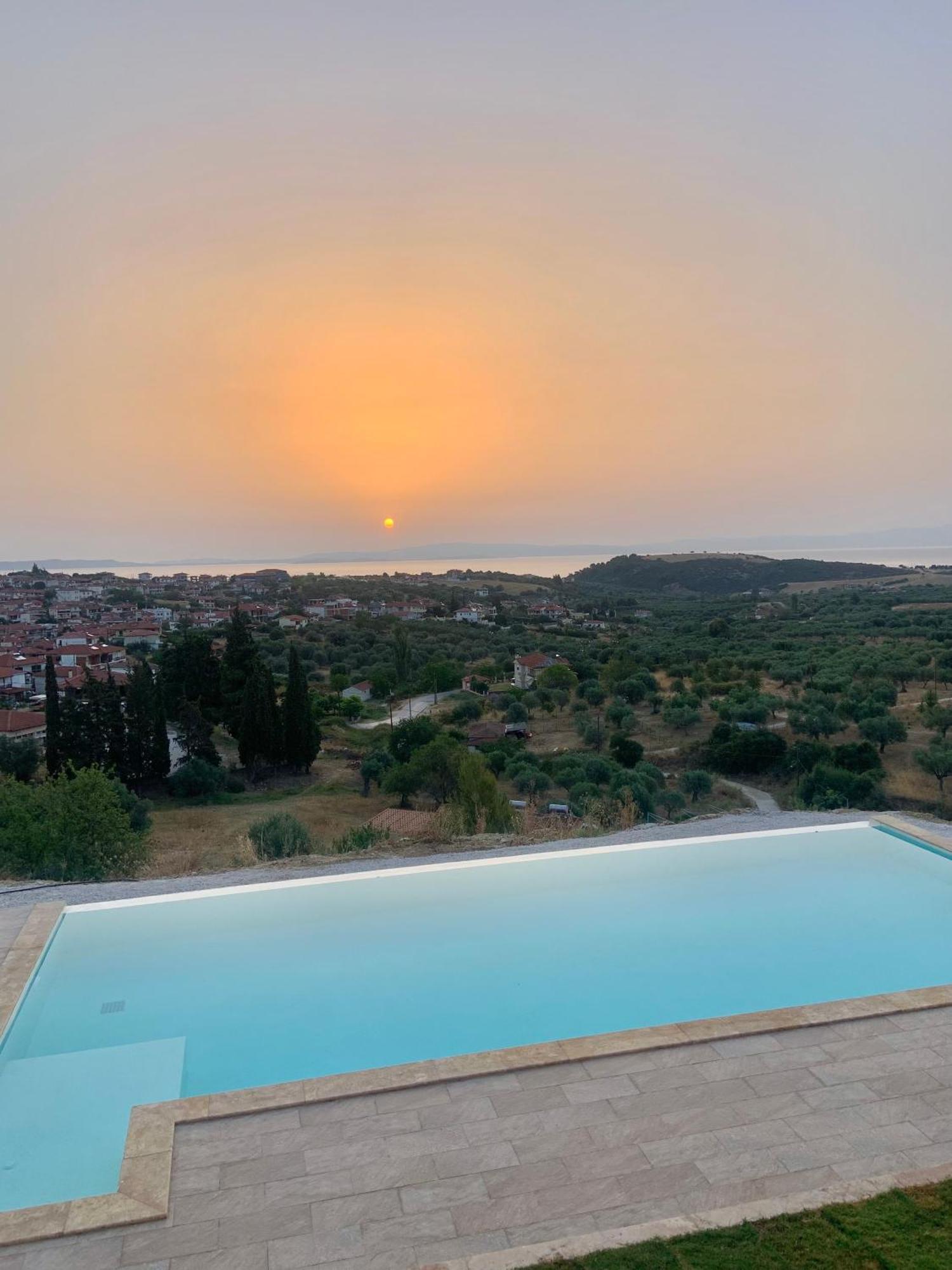 St Nikola Panoramic Suites Halkidiki Ayios Nikolaos Bagian luar foto